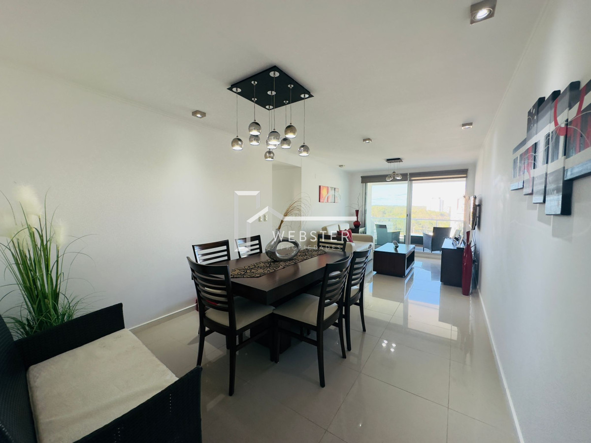 Apartamento ID.1706 - Venta de apartamento de dos dormitorios en Punta del Este