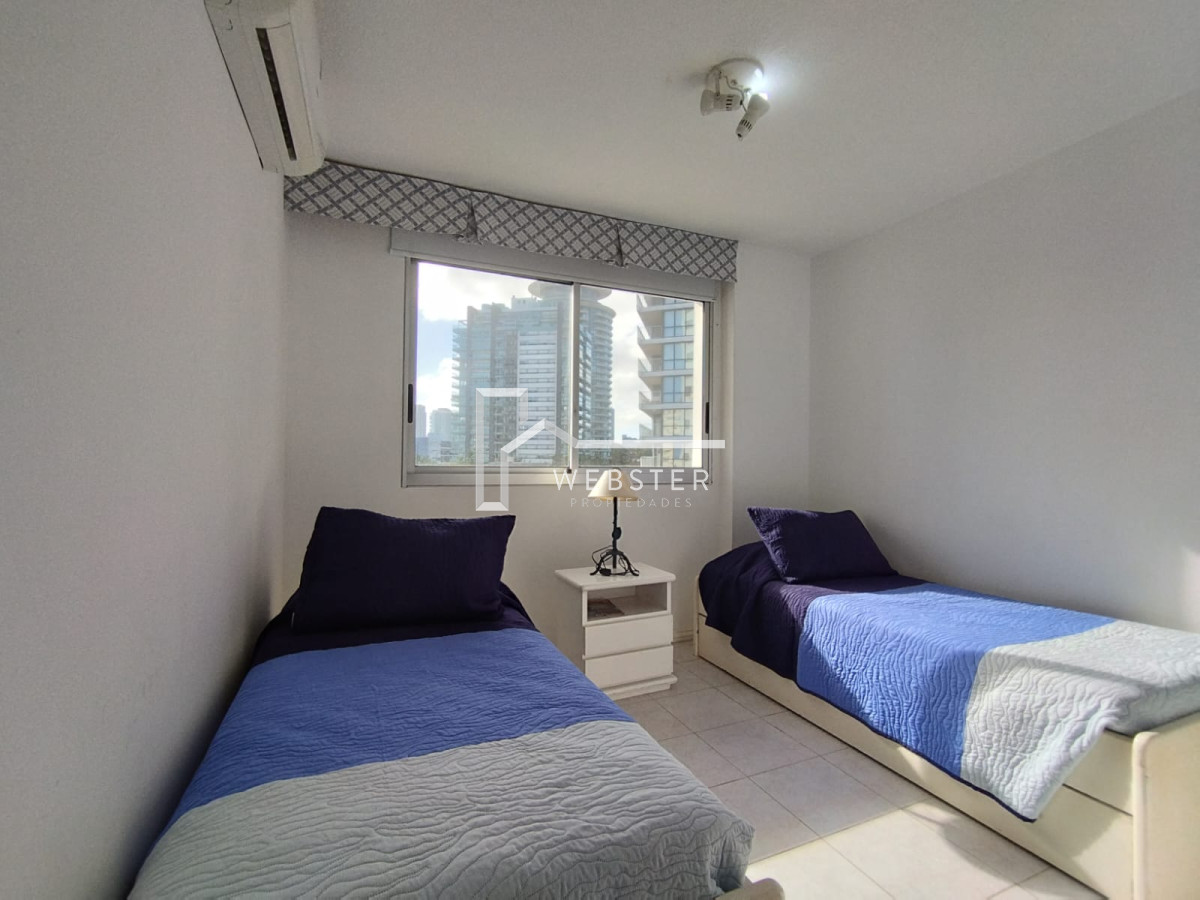 Apartamento ID.2232 - Apartamento en alquiler y venta de dos dormitorios en Punta del Este