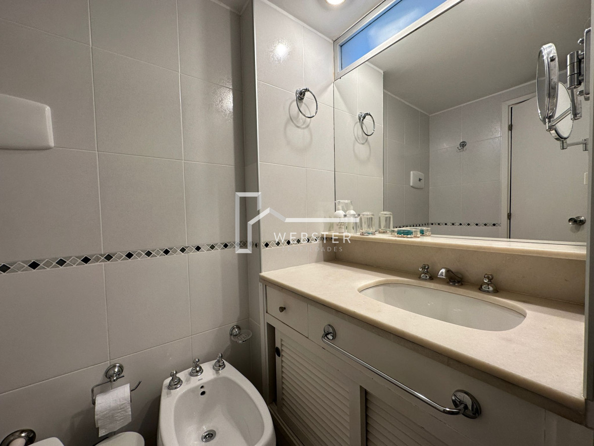 Apartamento ID.1714 - apartamento en venta y alquiler  frente a playa brava