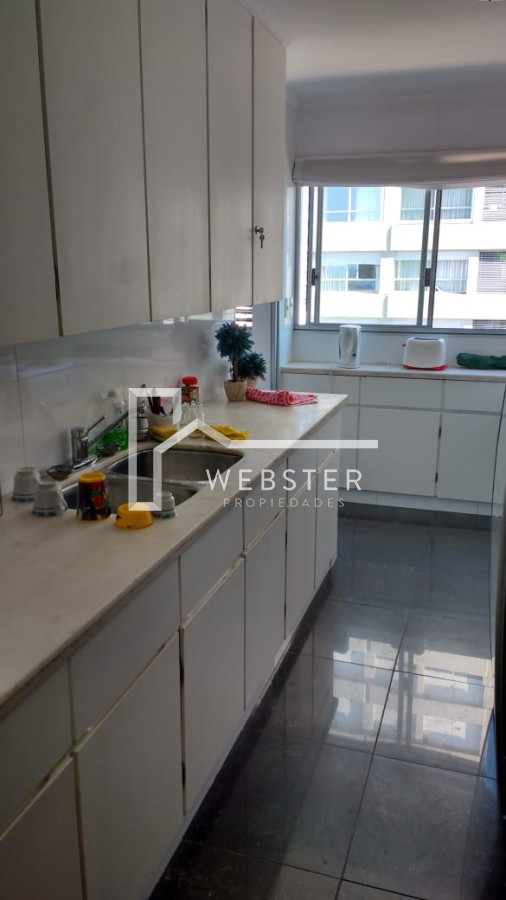 Apartamento ID.1708 -  Apartamento en venta frente al mar Punta del Este