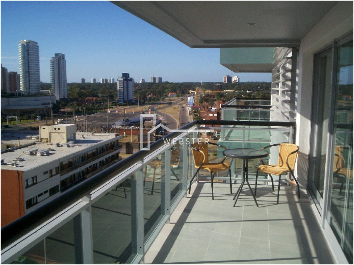 Apartamento ID.1704 - Venta apartamento de 2 dor con parrillero, balcón en Puta del Este