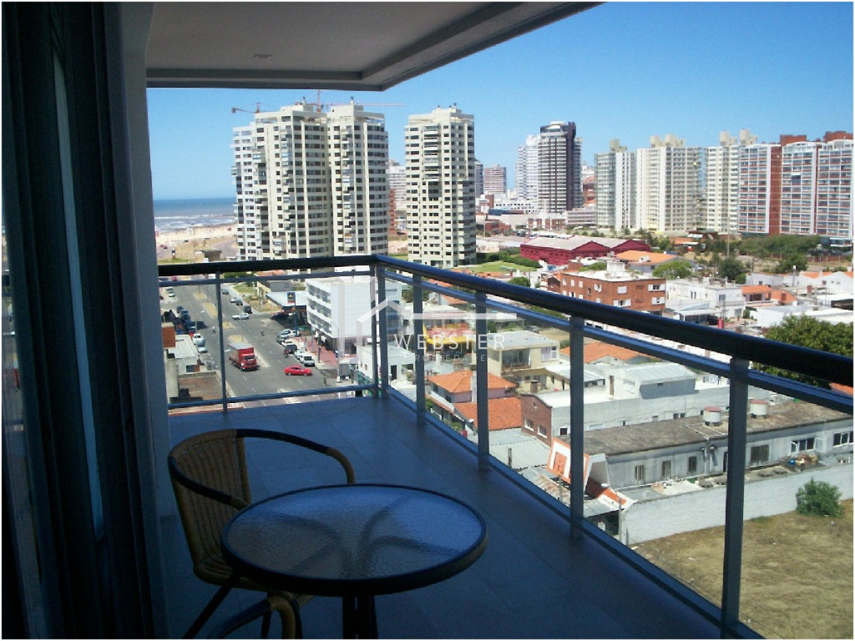 Apartamento ID.1704 - Venta apartamento de 2 dor con parrillero, balcón en Puta del Este