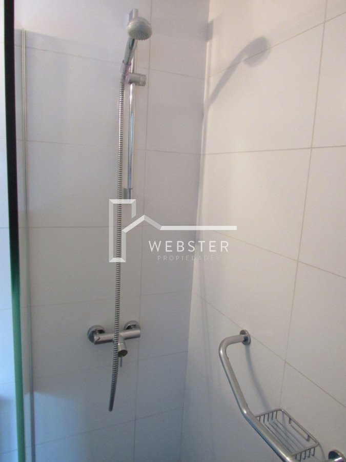 Apartamento ID.1704 - Venta apartamento de 2 dor con parrillero, balcón en Puta del Este