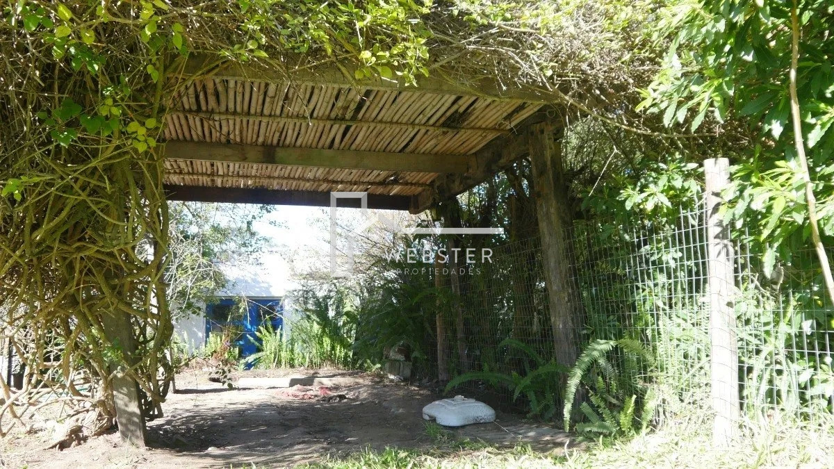 Casa ID.1896 - Casa en venta de dos dormitorio y dependencia en Punta del Este