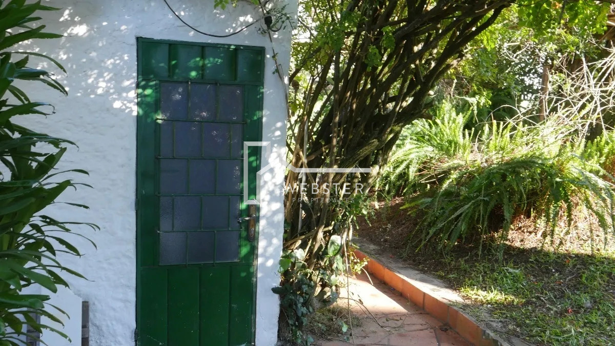 Casa ID.1896 - Casa en venta de dos dormitorio y dependencia en Punta del Este