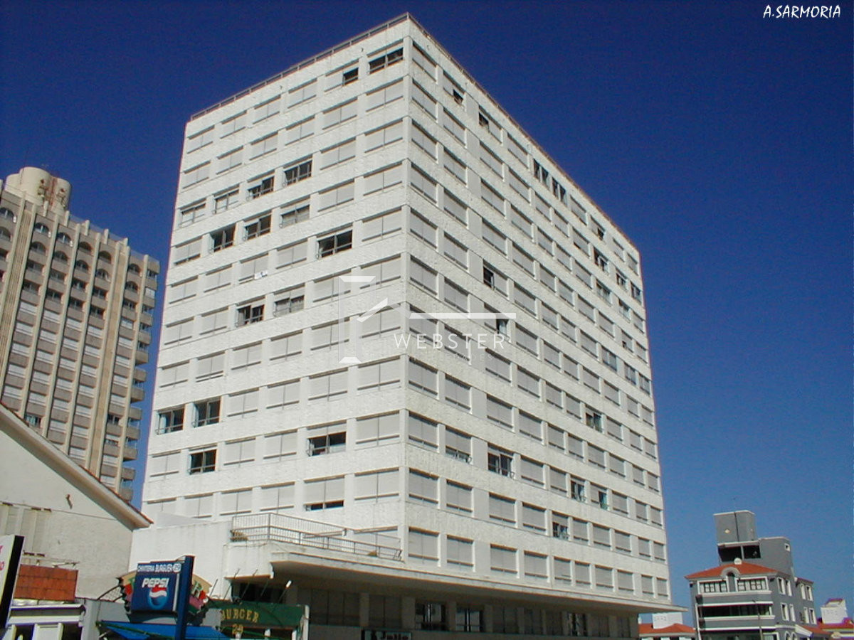 Apartamento ID.2240 - Apartamento de dos dormitorios en venta en Punta del Este