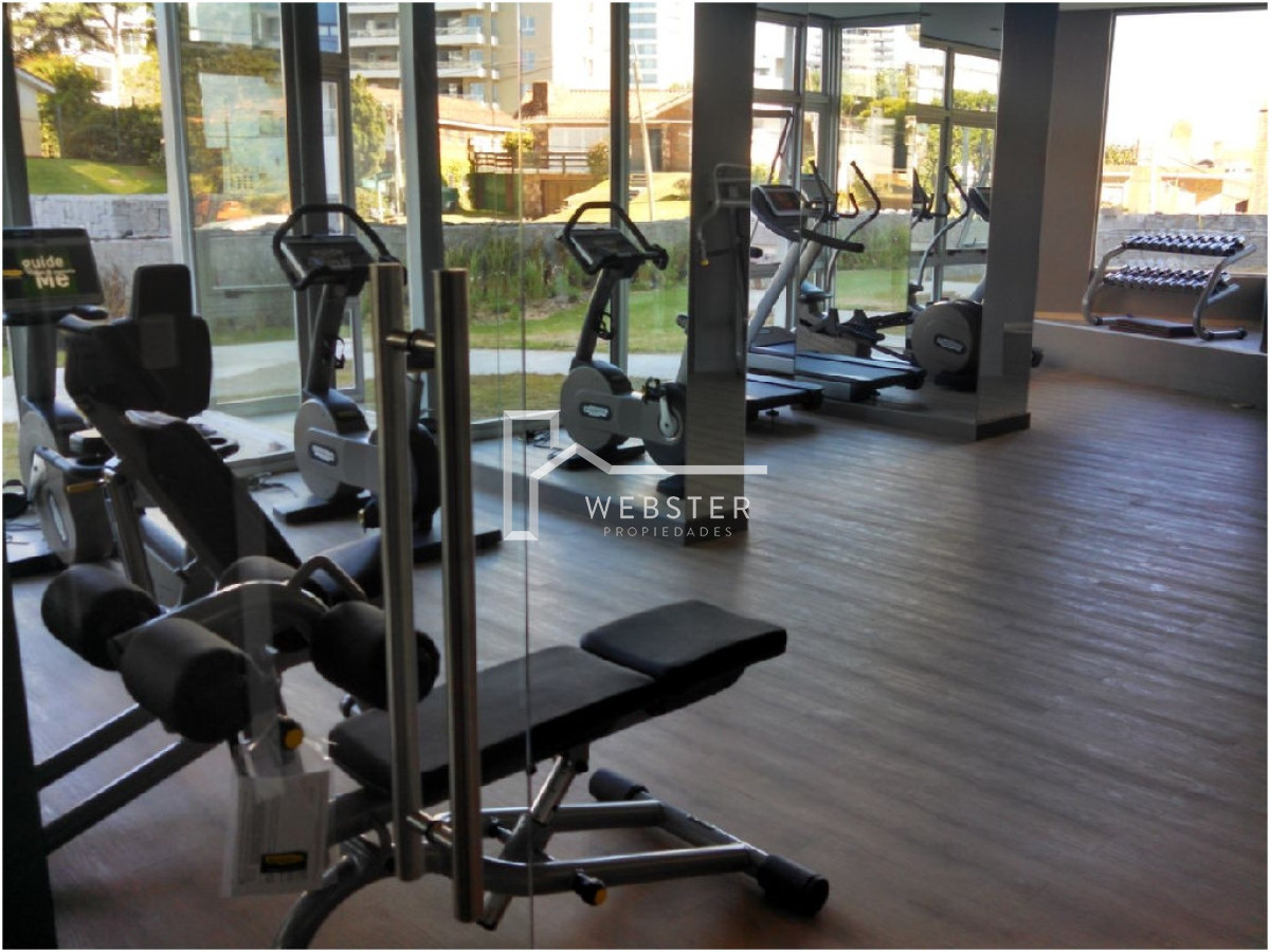 Apartamento ID.1706 - Venta de apartamento de dos dormitorios en Punta del Este