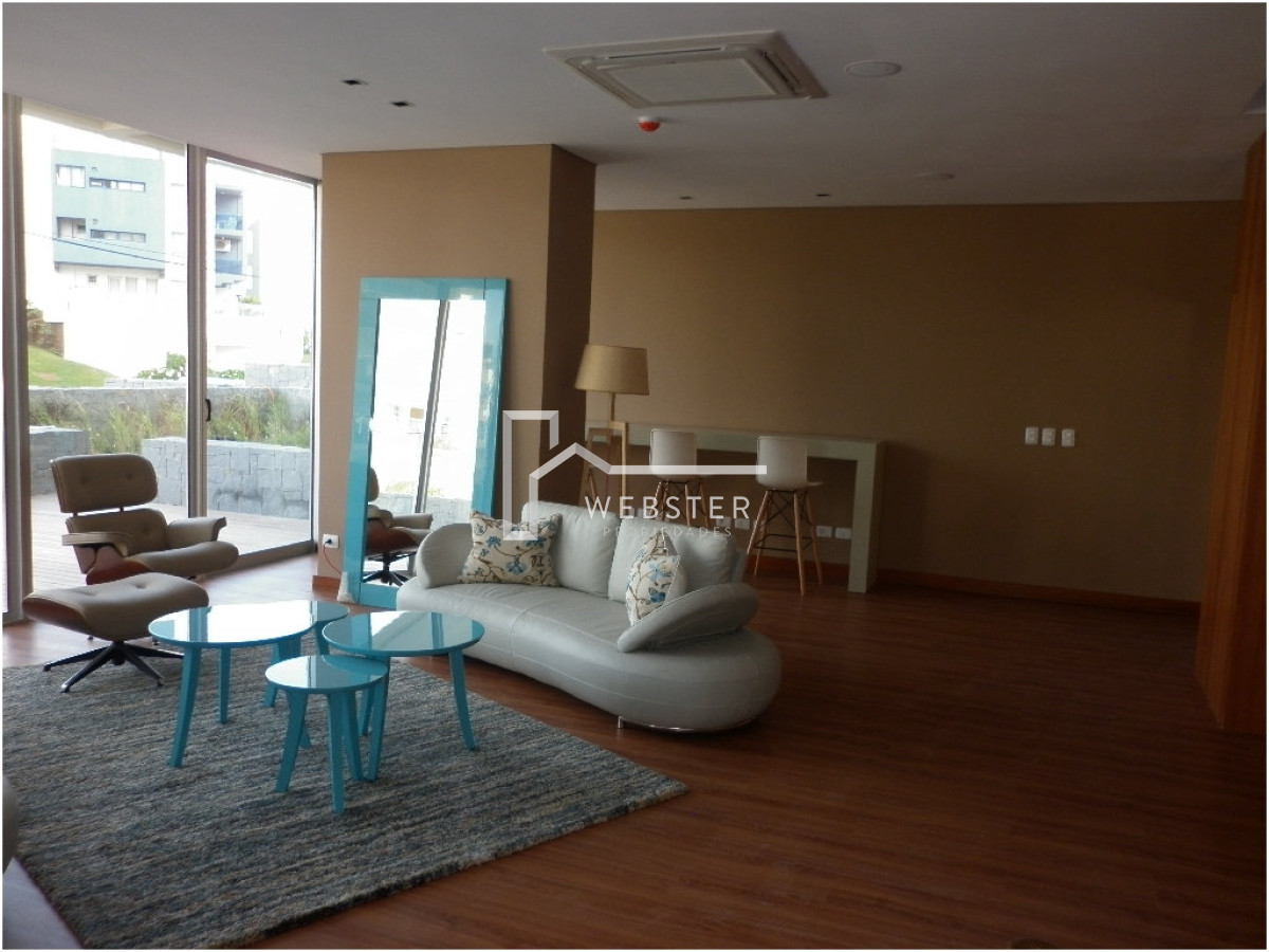 Apartamento ID.1706 - Venta de apartamento de dos dormitorios en Punta del Este