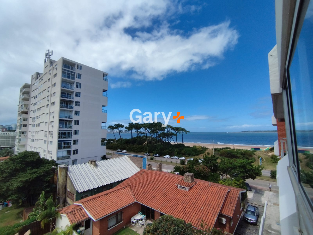 Apartamento ID.29376 - Apartamento de 1 dormitorio y medio en venta en primera linea playa Mansa