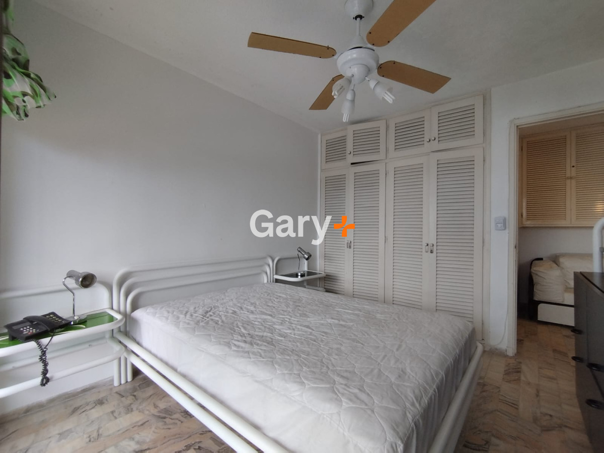 Apartamento ID.29376 - Apartamento de 1 dormitorio y medio en venta en primera linea playa Mansa