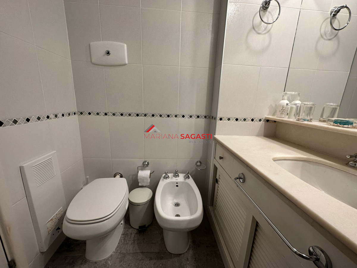 Apartamento ID.4024 - apartamento en venta y alquiler  frente a playa brava