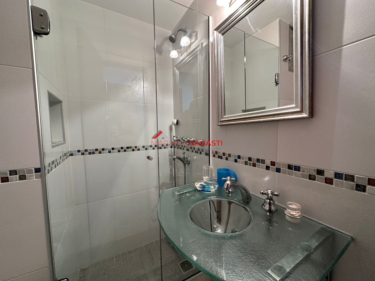 Apartamento ID.4024 - apartamento en venta y alquiler  frente a playa brava
