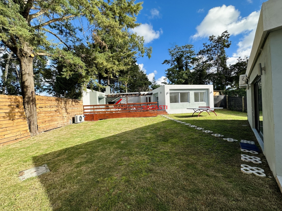 Casa ID.3859 - Casa con piscina en venta  en Punta del Este