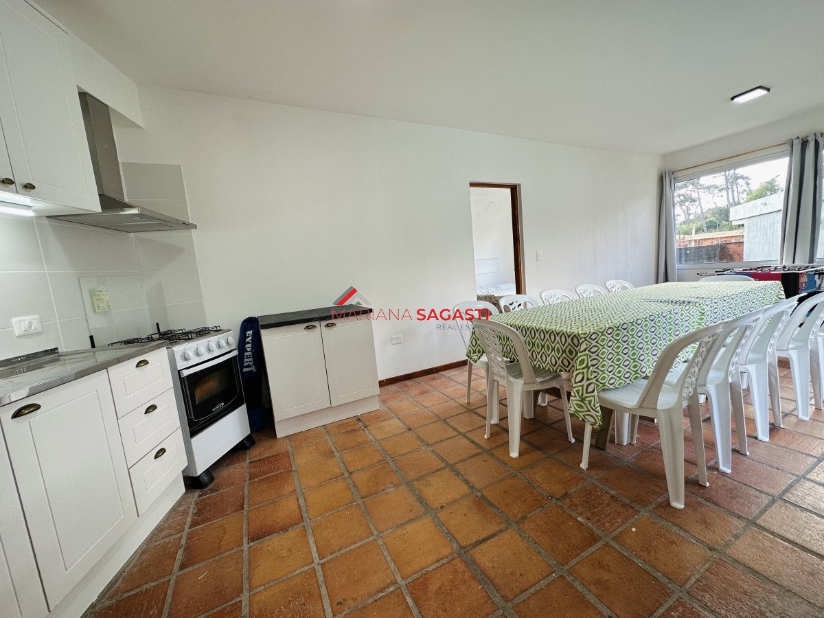 Casa ID.3859 - Casa con piscina en venta  en Punta del Este