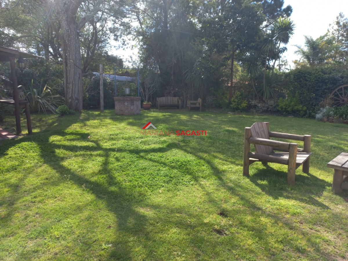 Casa ID.3863 - Alquiler y venta de casa de 3 dormitorios en Punta del Este