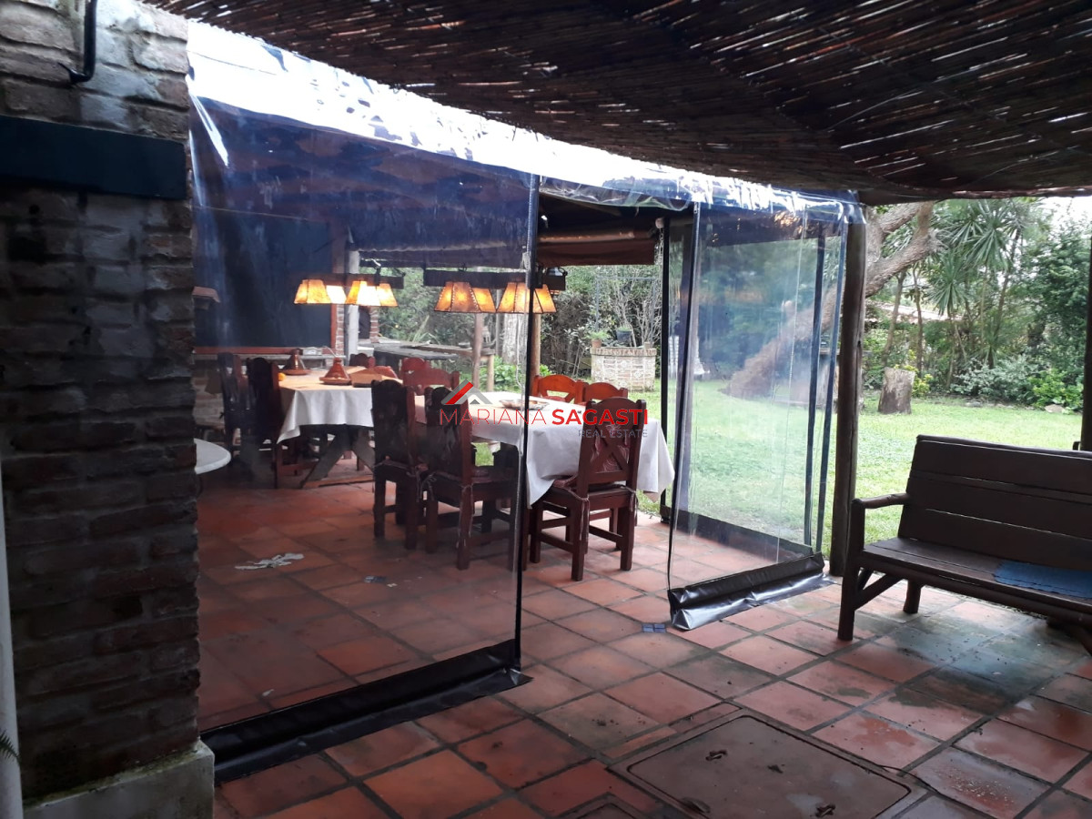 Casa ID.3863 - Alquiler y venta de casa de 3 dormitorios en Punta del Este