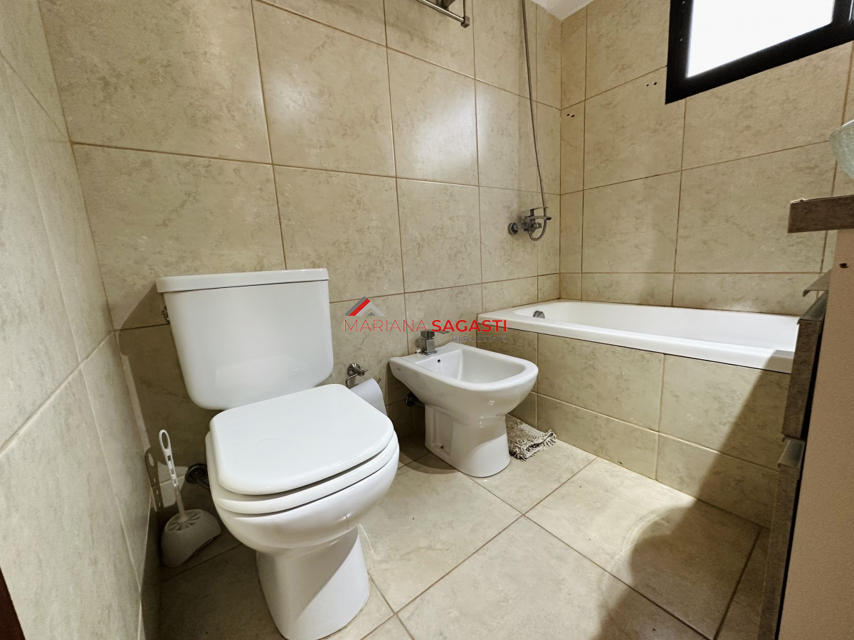 Casa ID.3859 - Casa con piscina en venta  en Punta del Este