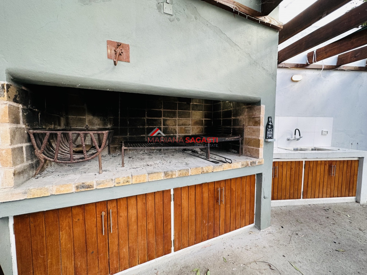 Casa ID.3859 - Casa con piscina en venta  en Punta del Este