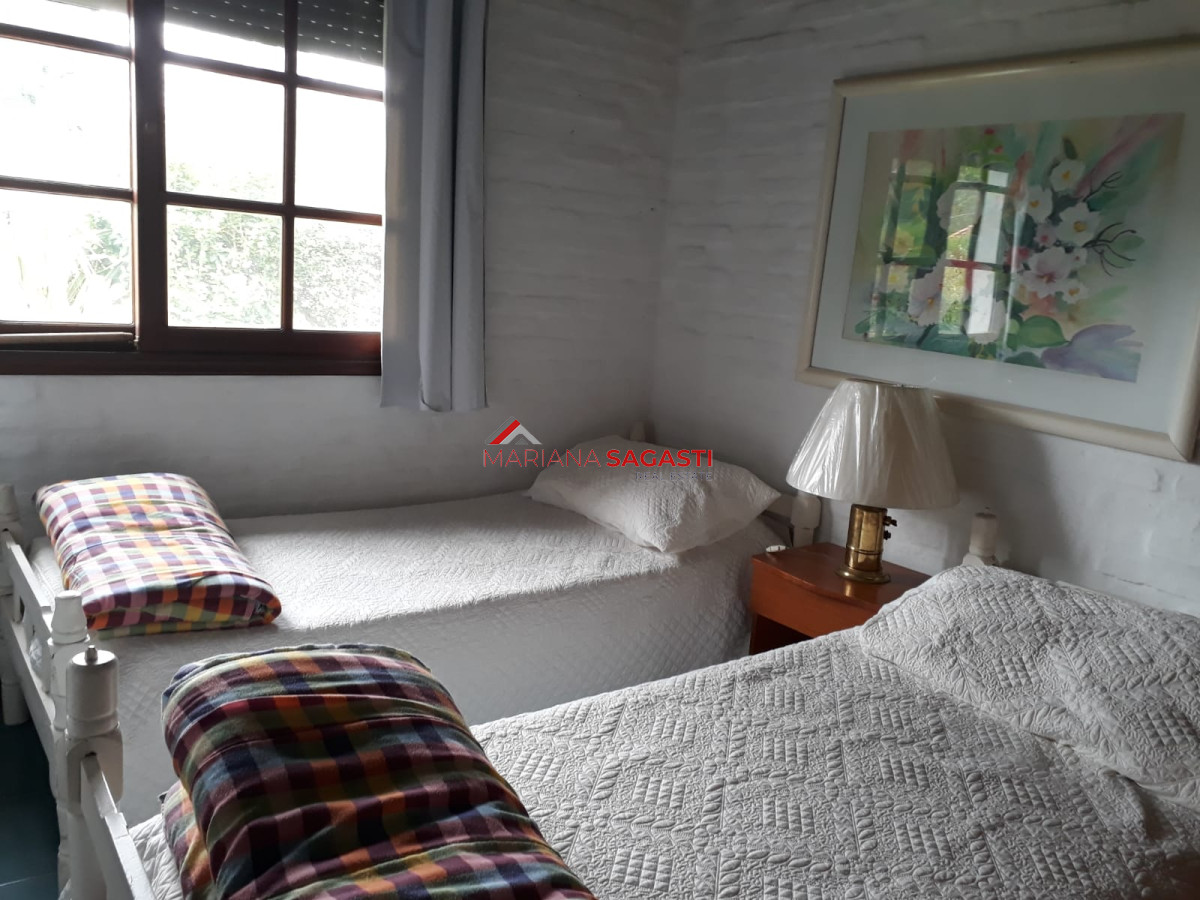 Casa ID.3863 - Alquiler y venta de casa de 3 dormitorios en Punta del Este