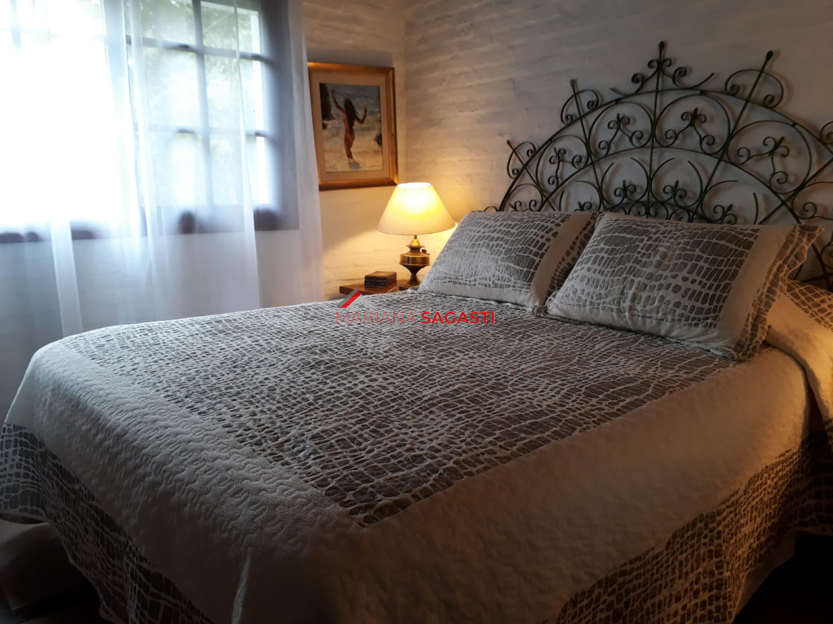 Casa ID.3863 - Alquiler y venta de casa de 3 dormitorios en Punta del Este