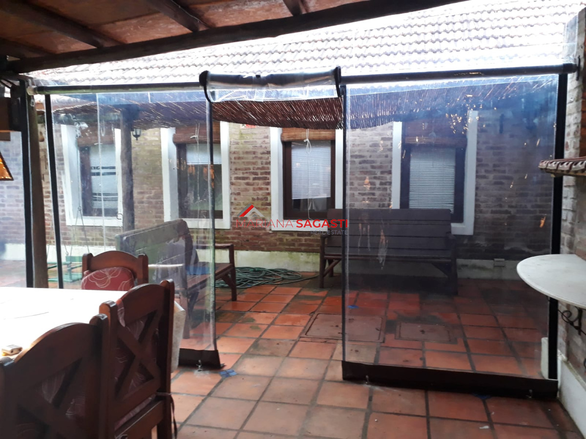 Casa ID.3863 - Alquiler y venta de casa de 3 dormitorios en Punta del Este