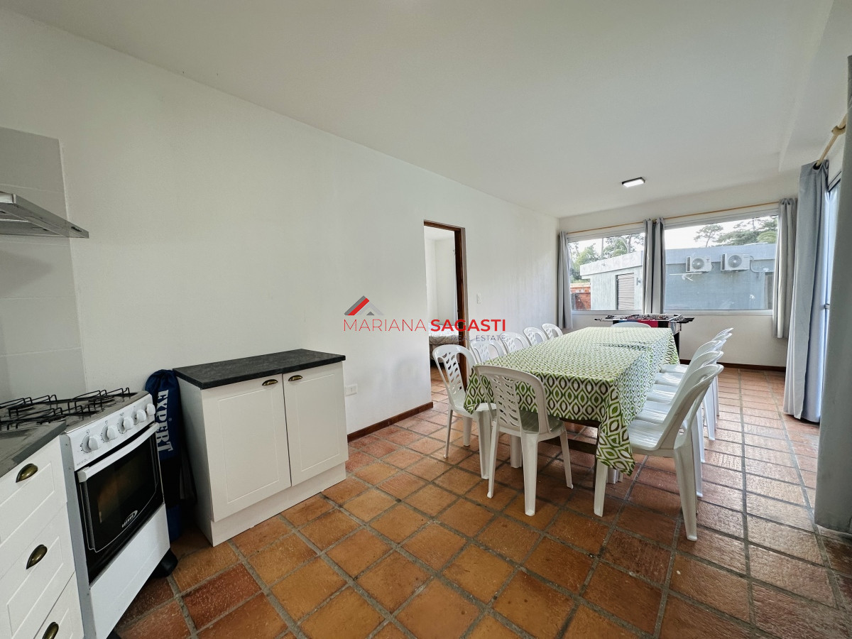 Casa ID.3859 - Casa con piscina en venta  en Punta del Este