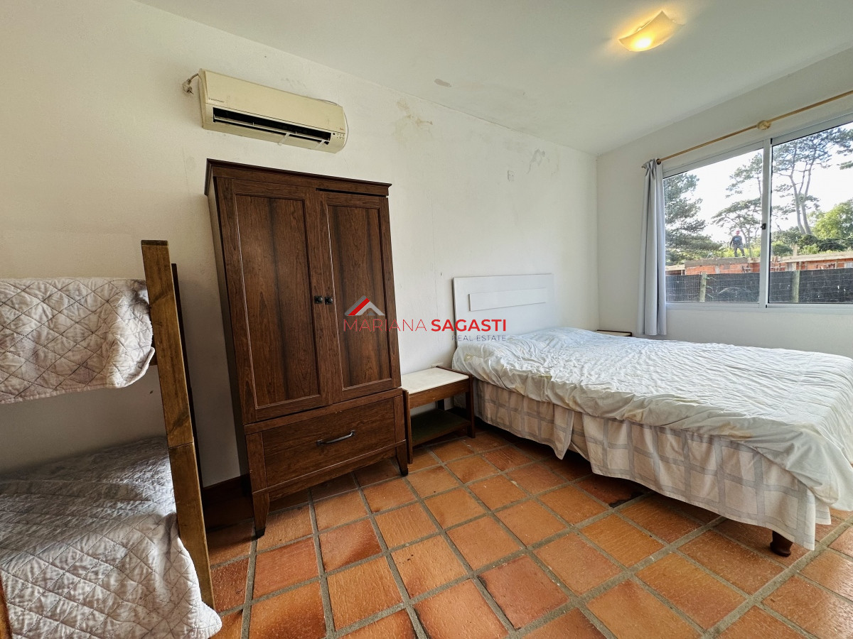 Casa ID.3859 - Casa con piscina en venta  en Punta del Este