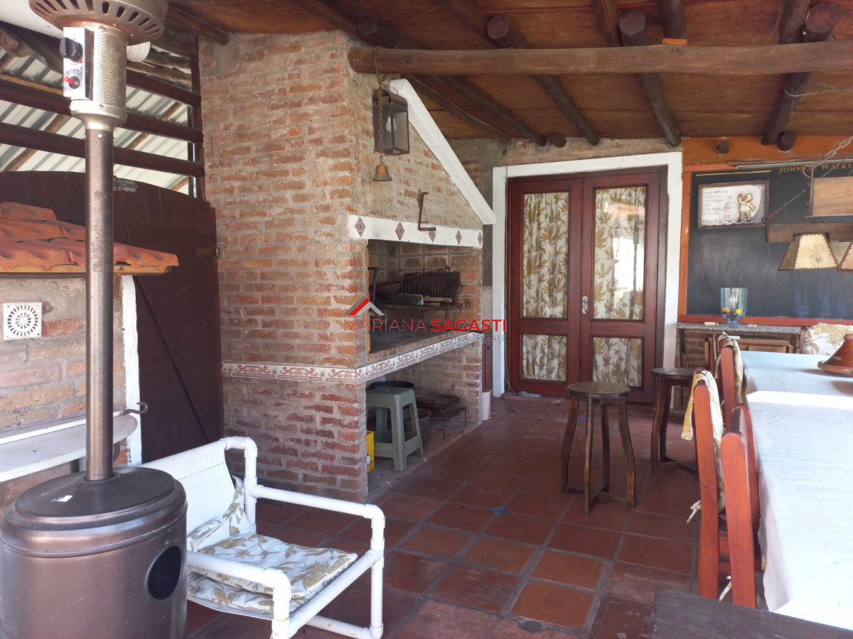 Casa ID.3863 - Alquiler y venta de casa de 3 dormitorios en Punta del Este