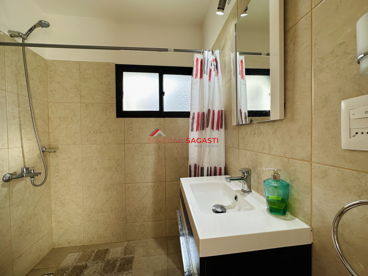 Casa ID.3859 - Casa con piscina en venta  en Punta del Este
