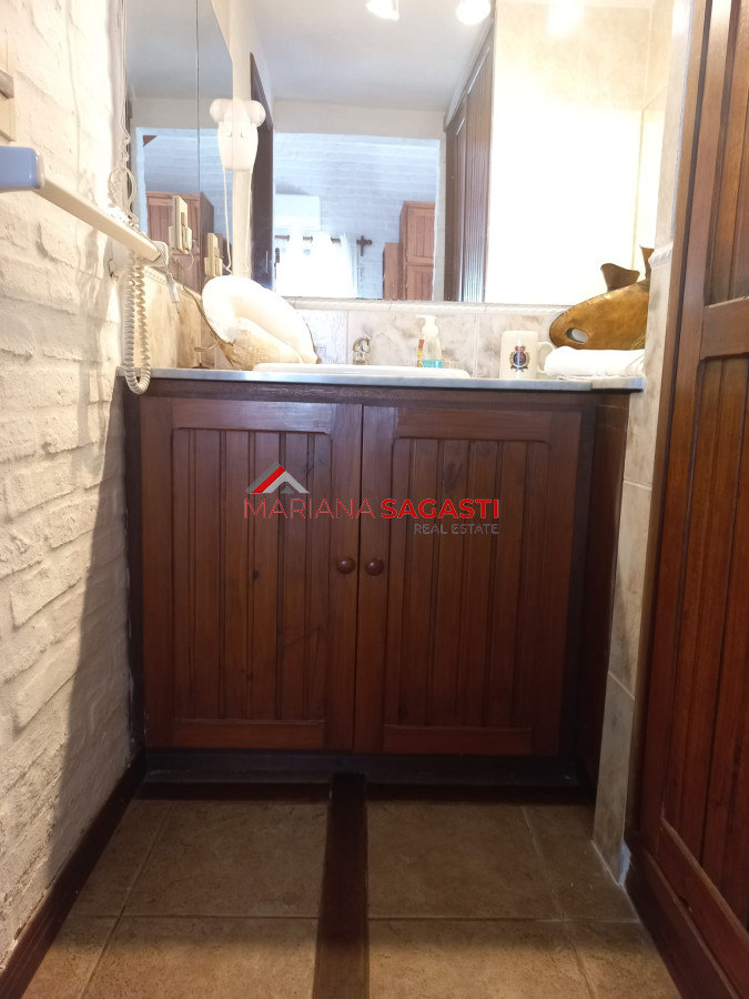 Casa ID.3863 - Alquiler y venta de casa de 3 dormitorios en Punta del Este