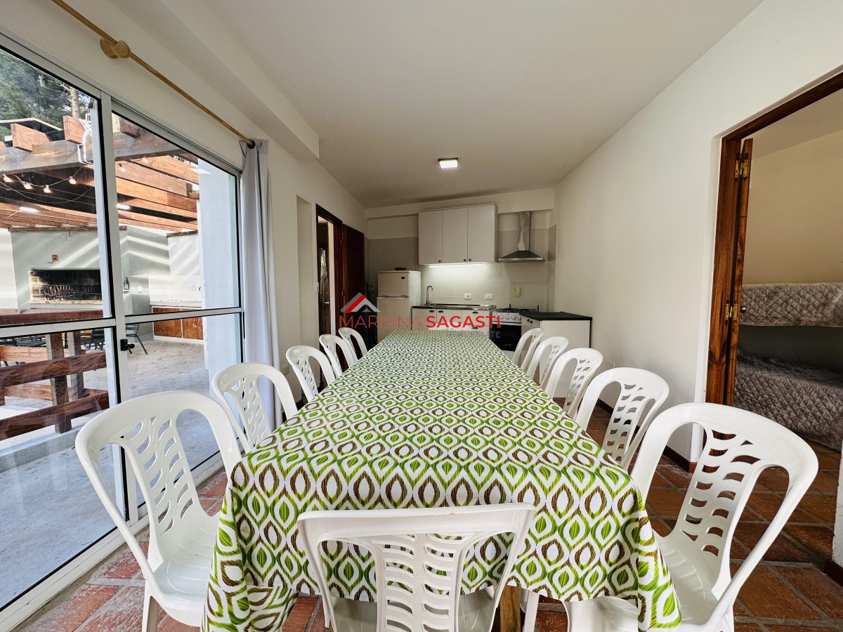 Casa ID.3859 - Casa con piscina en venta  en Punta del Este