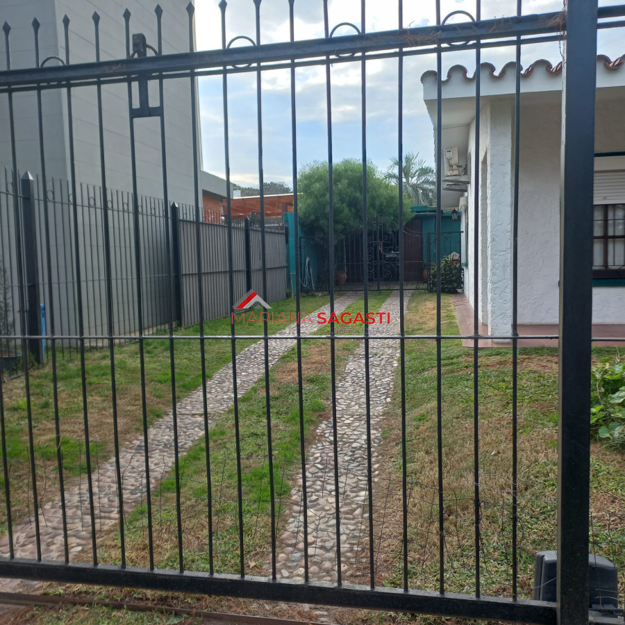 Casa ID.3901 - Casa en venta de 3 dormitorios en Maldonado