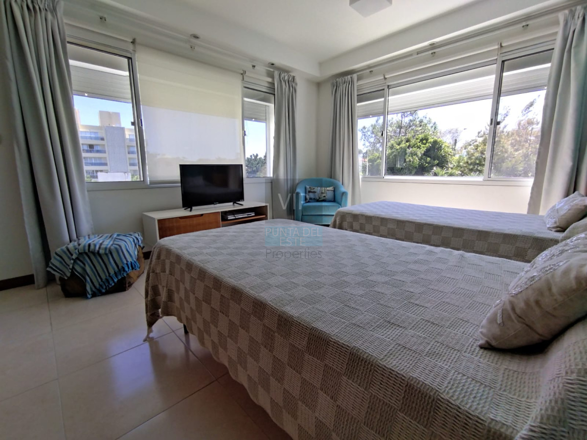 Casa ID.2344 - Venta de hermosa residencia frente al mar! 5 dormitorios 4 suites