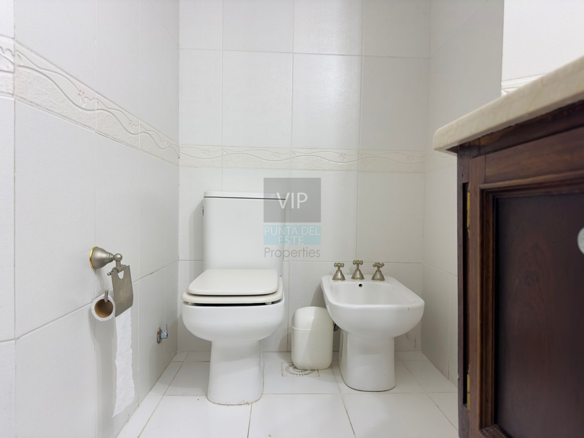 Casa ID.2343 - Casa en venta de 4 dormitorios en Punta del Este