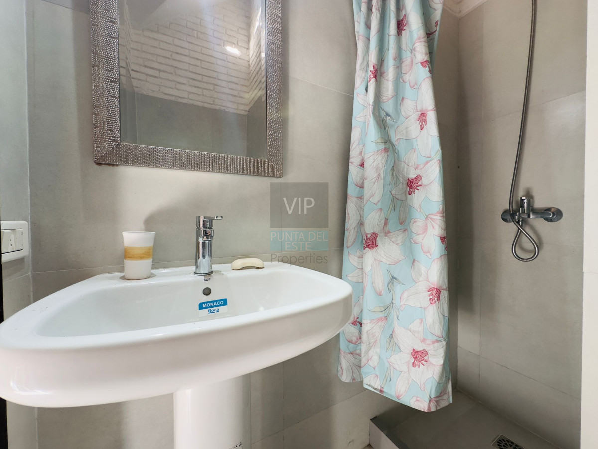 Casa ID.2343 - Casa en venta de 4 dormitorios en Punta del Este