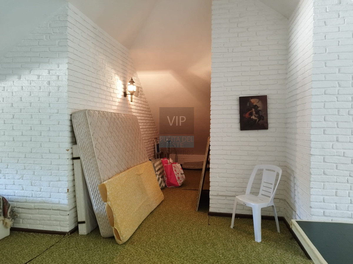 Casa ID.2343 - Casa en venta de 4 dormitorios en Punta del Este