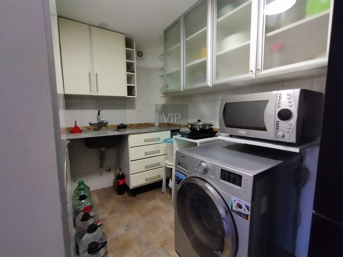 Casa ID.2344 - Venta de hermosa residencia frente al mar! 5 dormitorios 4 suites