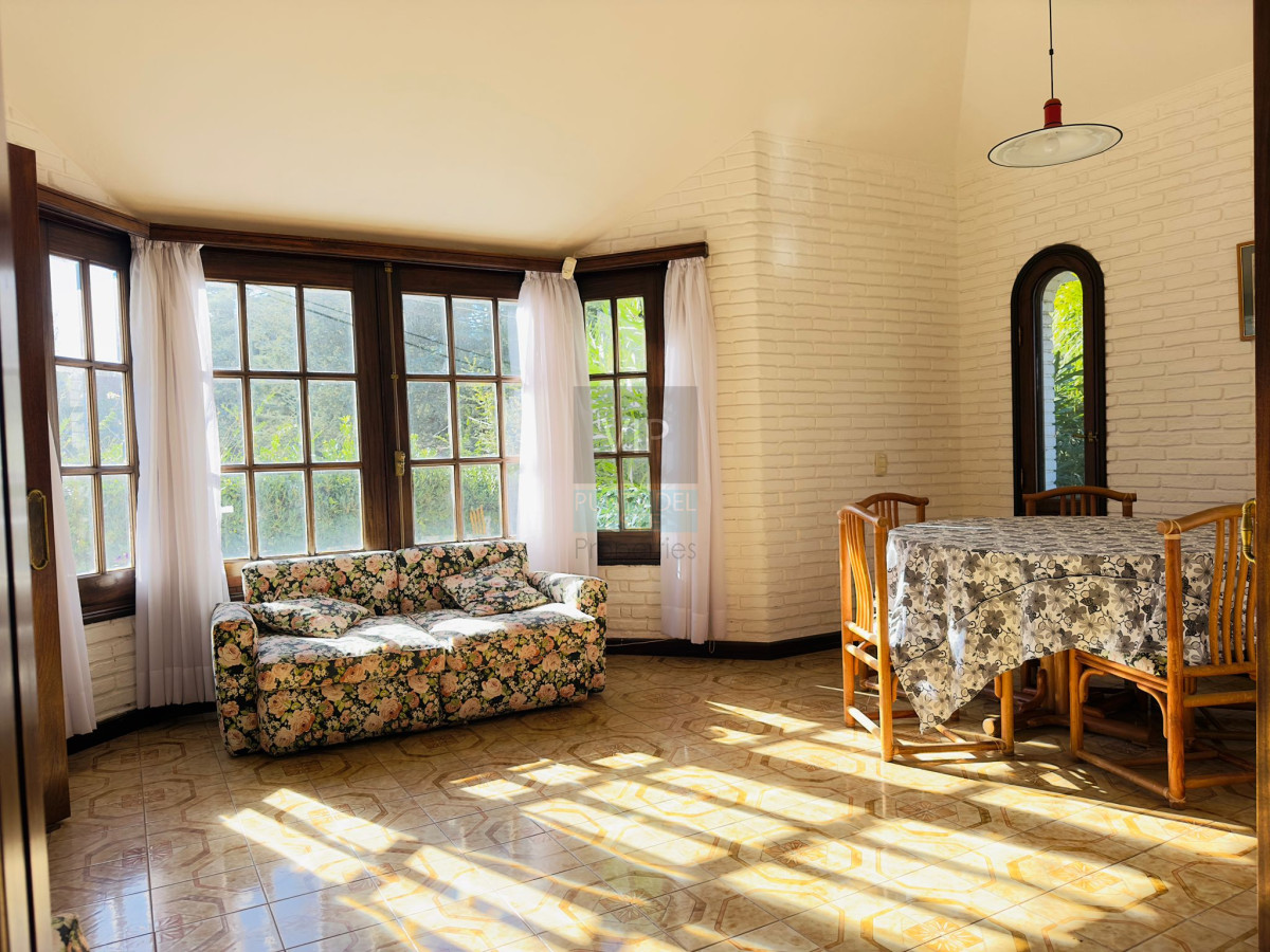 Casa ID.2343 - Casa en venta de 4 dormitorios en Punta del Este