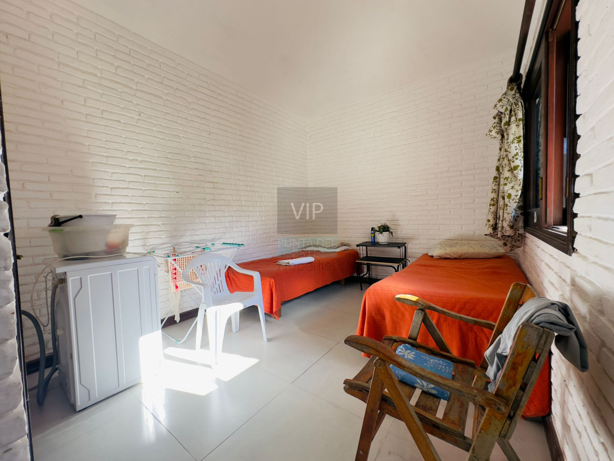 Casa ID.2343 - Casa en venta de 4 dormitorios en Punta del Este