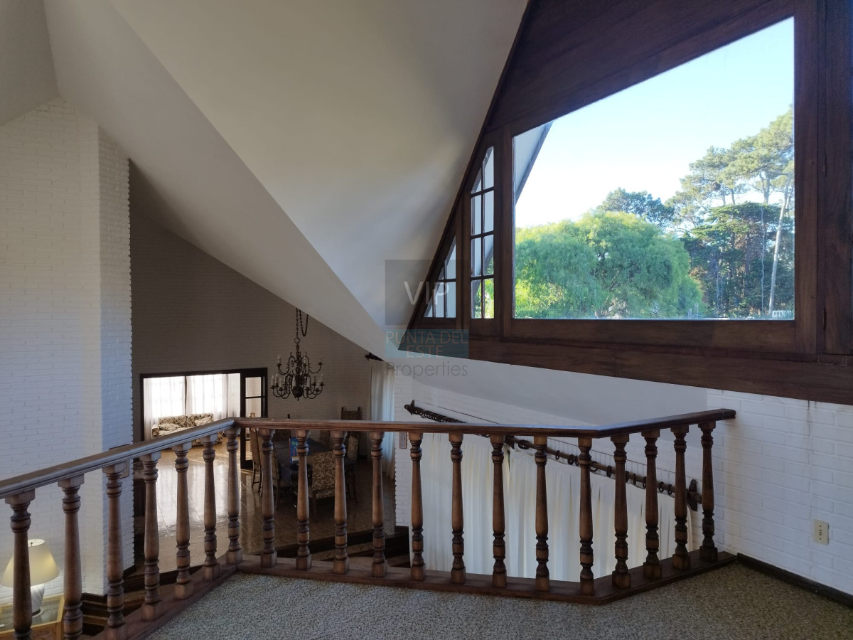 Casa ID.2343 - Casa en venta de 4 dormitorios en Punta del Este