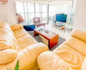 Art Boulevard, apartamento de 2 dormitorios y parrillero