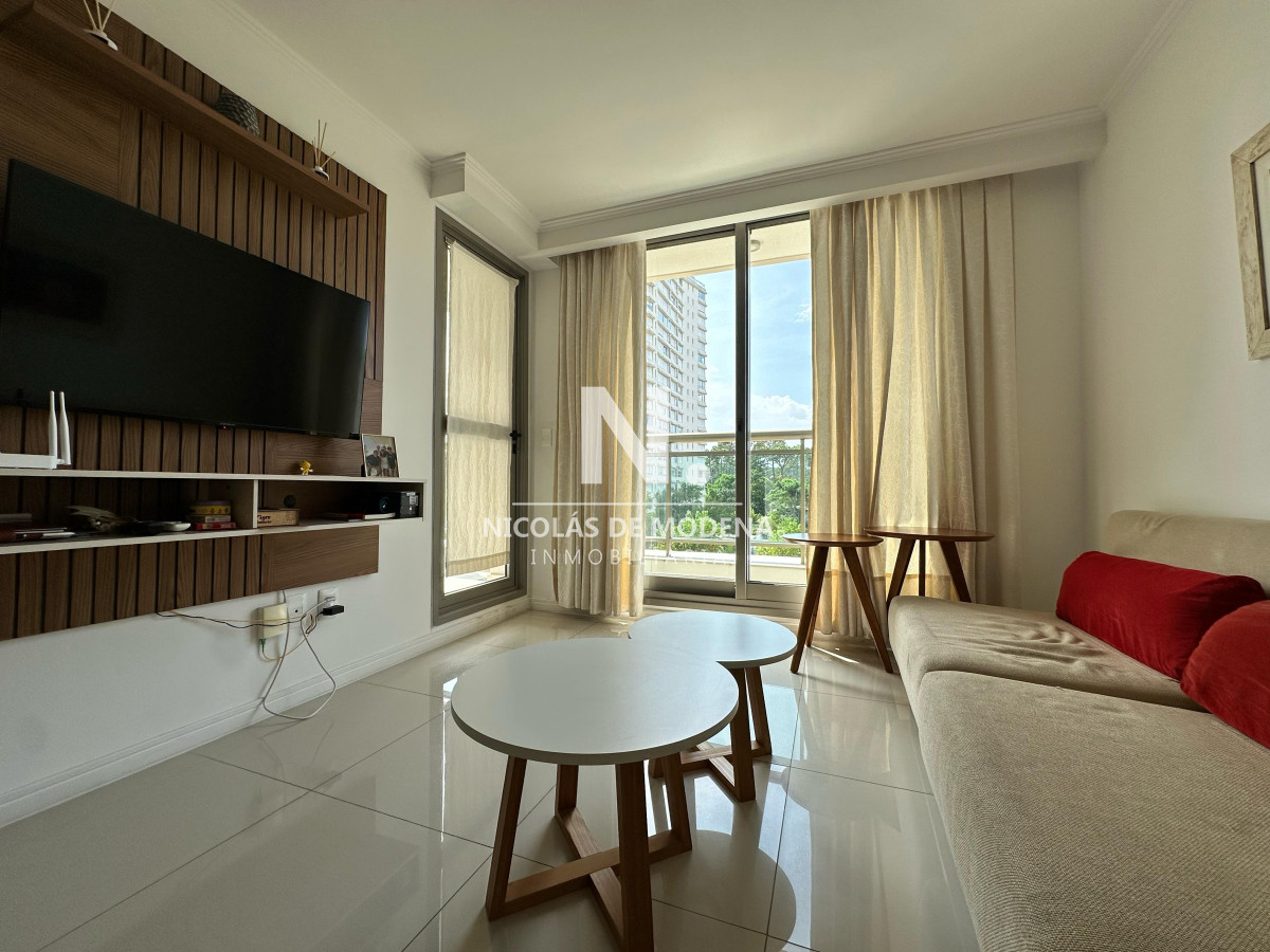 Venta de apartamento de 2 dormitorios en Place Lafayette - Punta del Este - NDM25582A