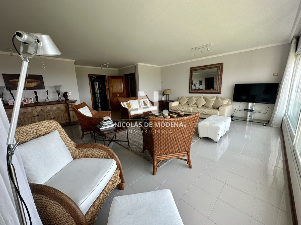 Brava - GoPunta - Portal Inmobiliario de Punta del Este - Maldonado