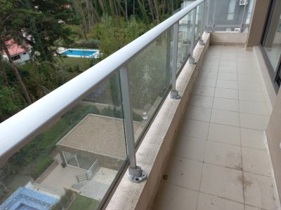 Venta Y Alquiler de apartamento de dos dormitorios en Punta del Este