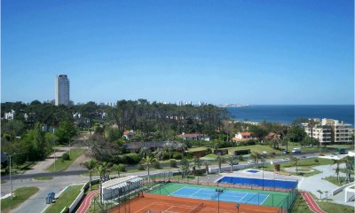 Venta de apartamento de tres dormitorios en Punta del Este