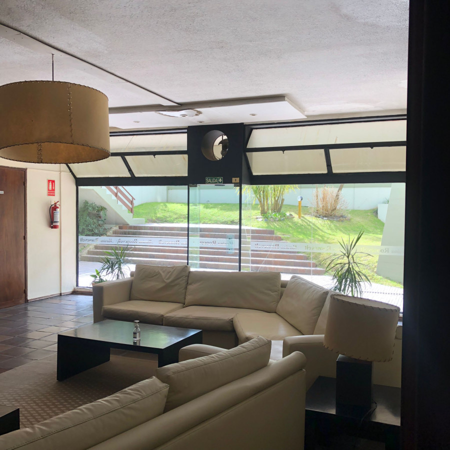 Apartamento ID.1811 - Venta apartamento 2 dormitorios sobre Roosevelt