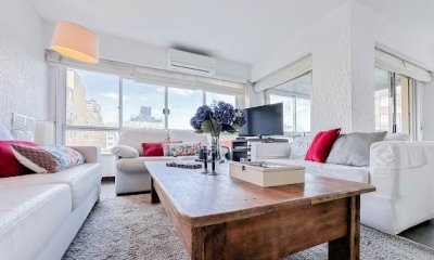 Venta de apartamento en Peninsula. Edificio Recalada.