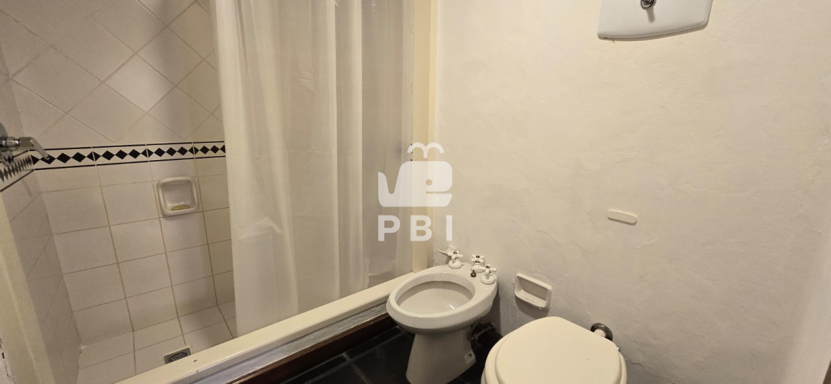 VmVudGEgYXBydGFtZW50byBlbiBQdW50YSBCYWxsZW5hLCBlc3BlY3RhY3VsYXIgdmlzdGEgY29uIFBhcnJpbGxlcm8gcHJvcGlvIC0gTUFSSU5BIERFTCBFU1RFIC0gUmVmIDogUEJJMTU0MDc=