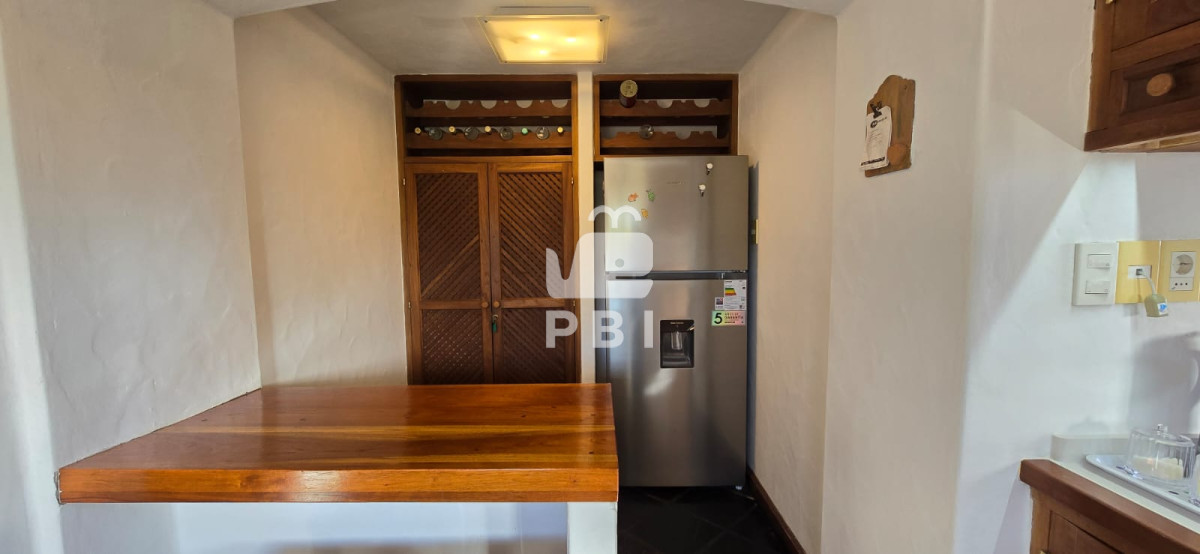 VmVudGEgYXBydGFtZW50byBlbiBQdW50YSBCYWxsZW5hLCBlc3BlY3RhY3VsYXIgdmlzdGEgY29uIFBhcnJpbGxlcm8gcHJvcGlvIC0gTUFSSU5BIERFTCBFU1RFIC0gUmVmIDogUEJJMTU0MDc=