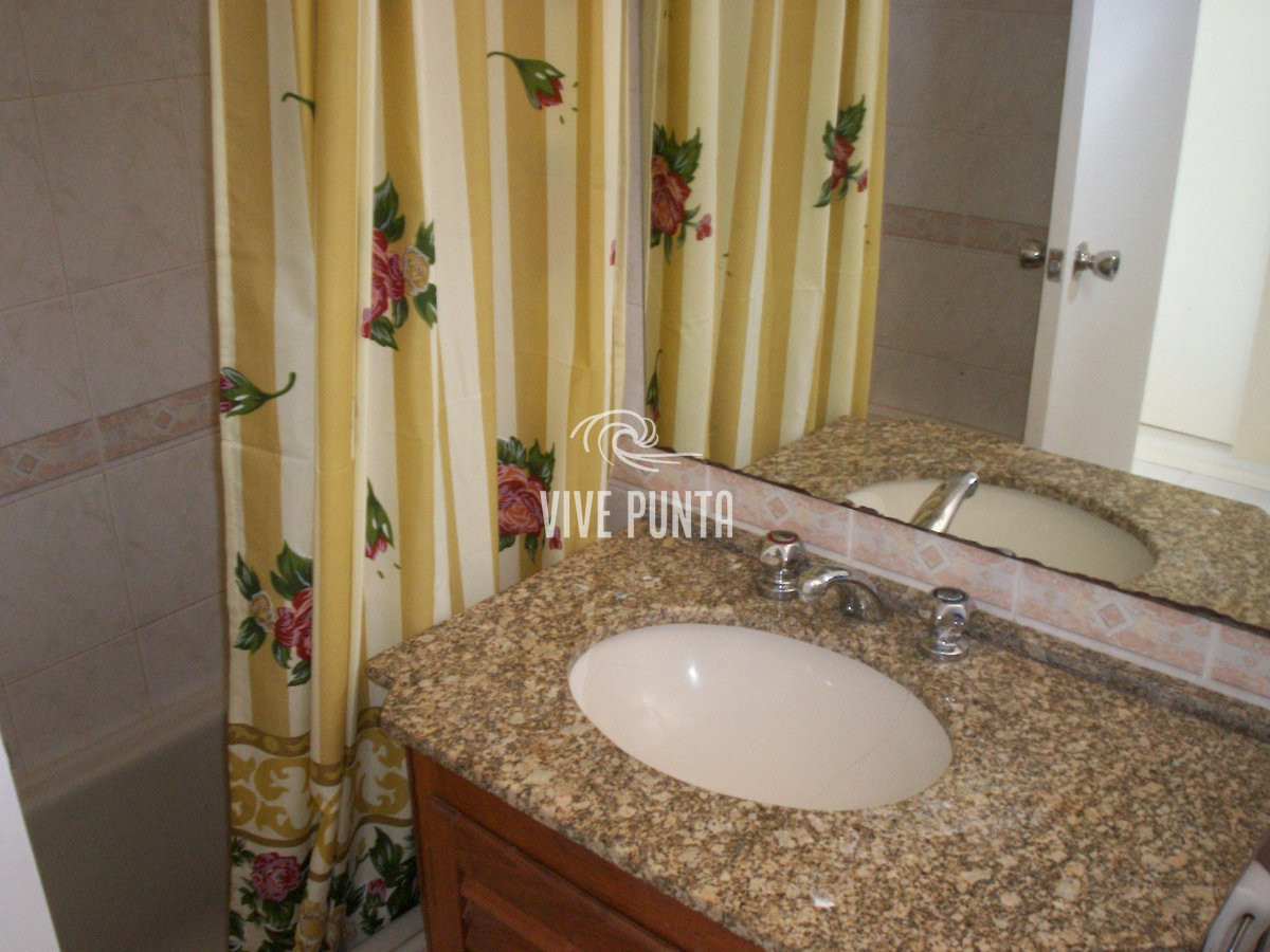 Apartamento ID.514 - Apartamento de 3 dormitorios en venta en Punta del Este